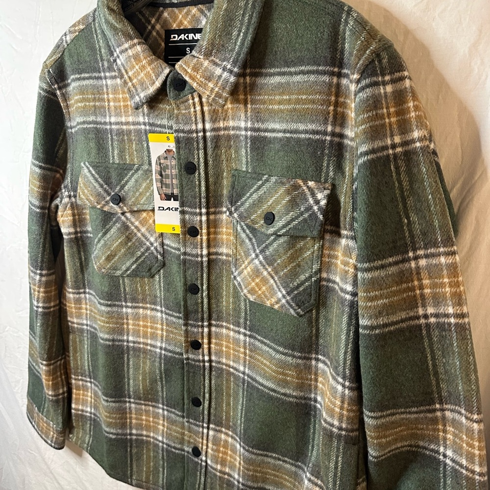 Dakine Plaid Snap Front Jacket Flannel Shacket Green Brown Size Small NWT